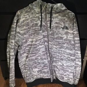 Full Zip North Face Jacket